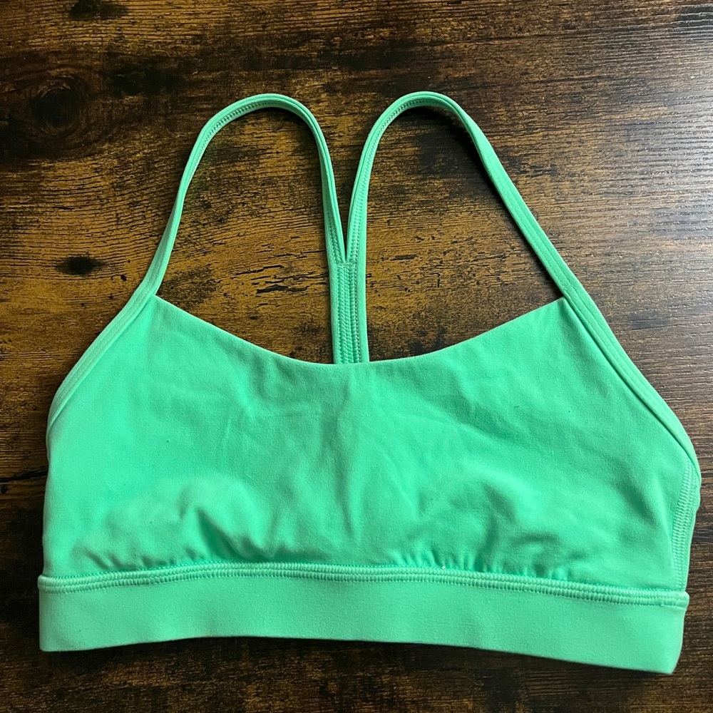 Lululemon Flow Y bra Nulu- size 4